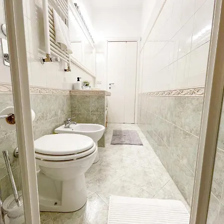 Sebino Apartament *